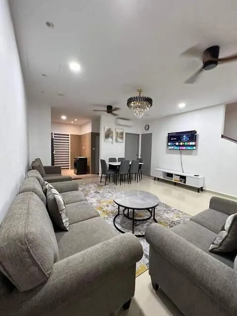 Homestay Al-Huda Bayan Lepas Tatil Evi